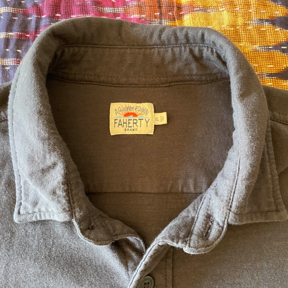Faherty Knit Short Sleeve Button Shirt — Mens XL — 100% Cotton - Picture 2 of 5